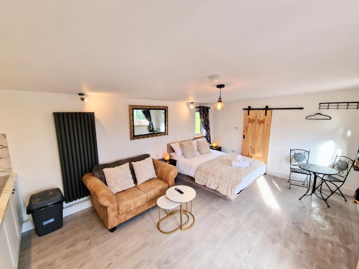 Kaoglen Lodge - Fawn Pod - Hot Tub - Dogs - Pitlochry - Luxury Blairgowrie and Rattray Экстерьер фото